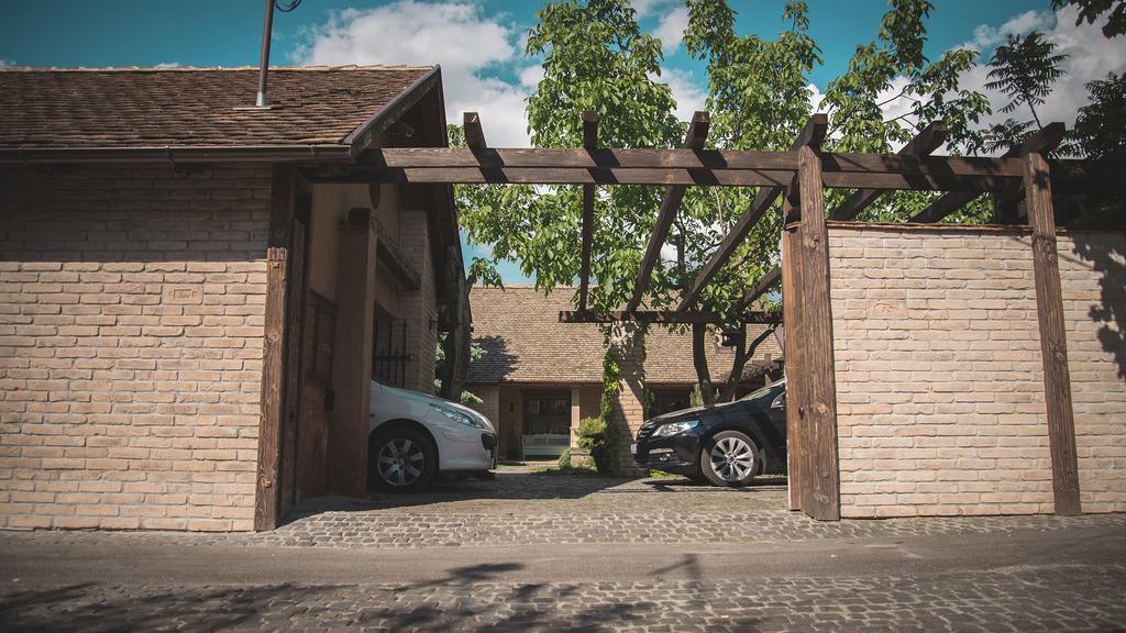 Luxus Wellness Apartman ベーケーシュチャバ エクステリア 写真